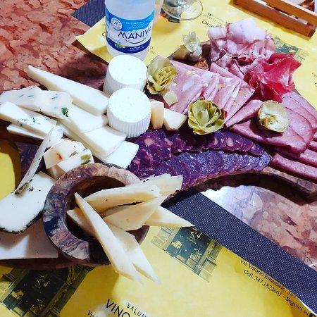 Salumeria Vino e Cacio